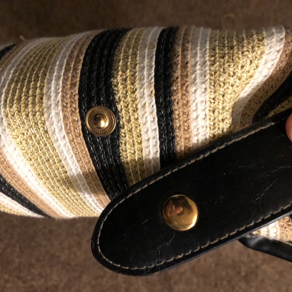 NWOT- Black Gold and White striped Handbag - Picture 8 of 8